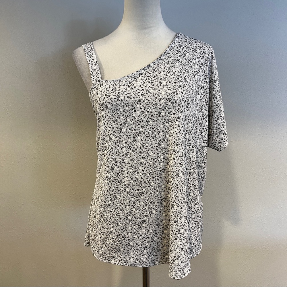 Daytrip Floral One-Shoulder‎ stretchy Top size small cottagecore style